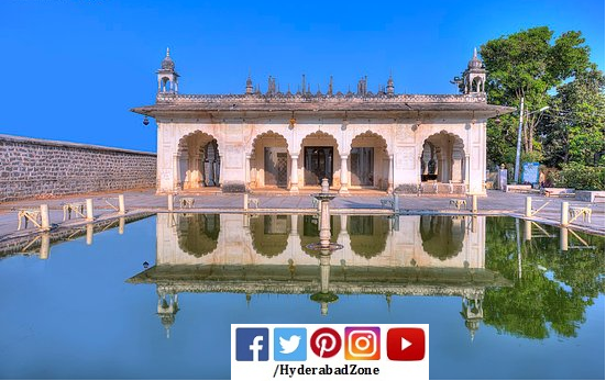 Paigah Tombs